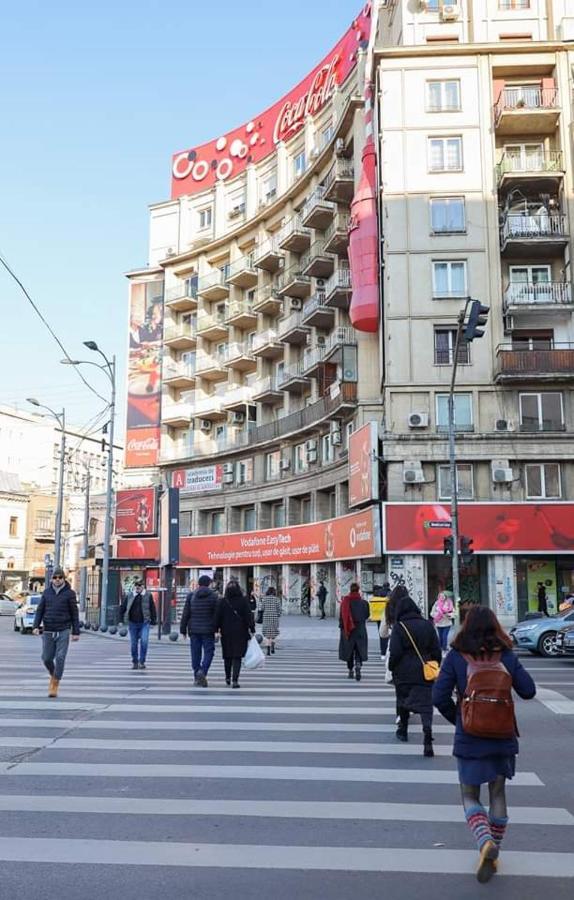 Lucian Studio Apartment Bucharest Luaran gambar