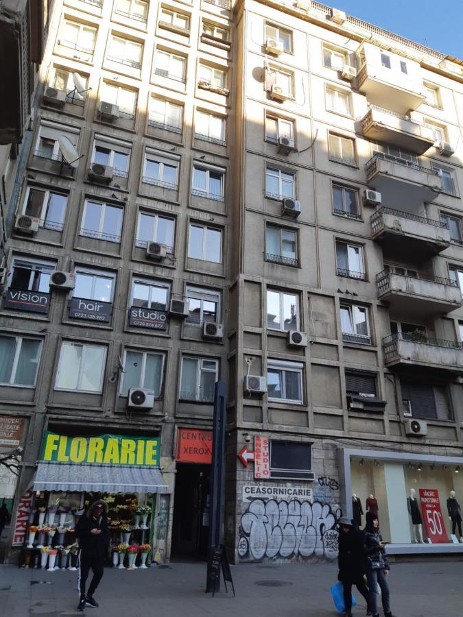 Lucian Studio Apartment Bucharest Luaran gambar